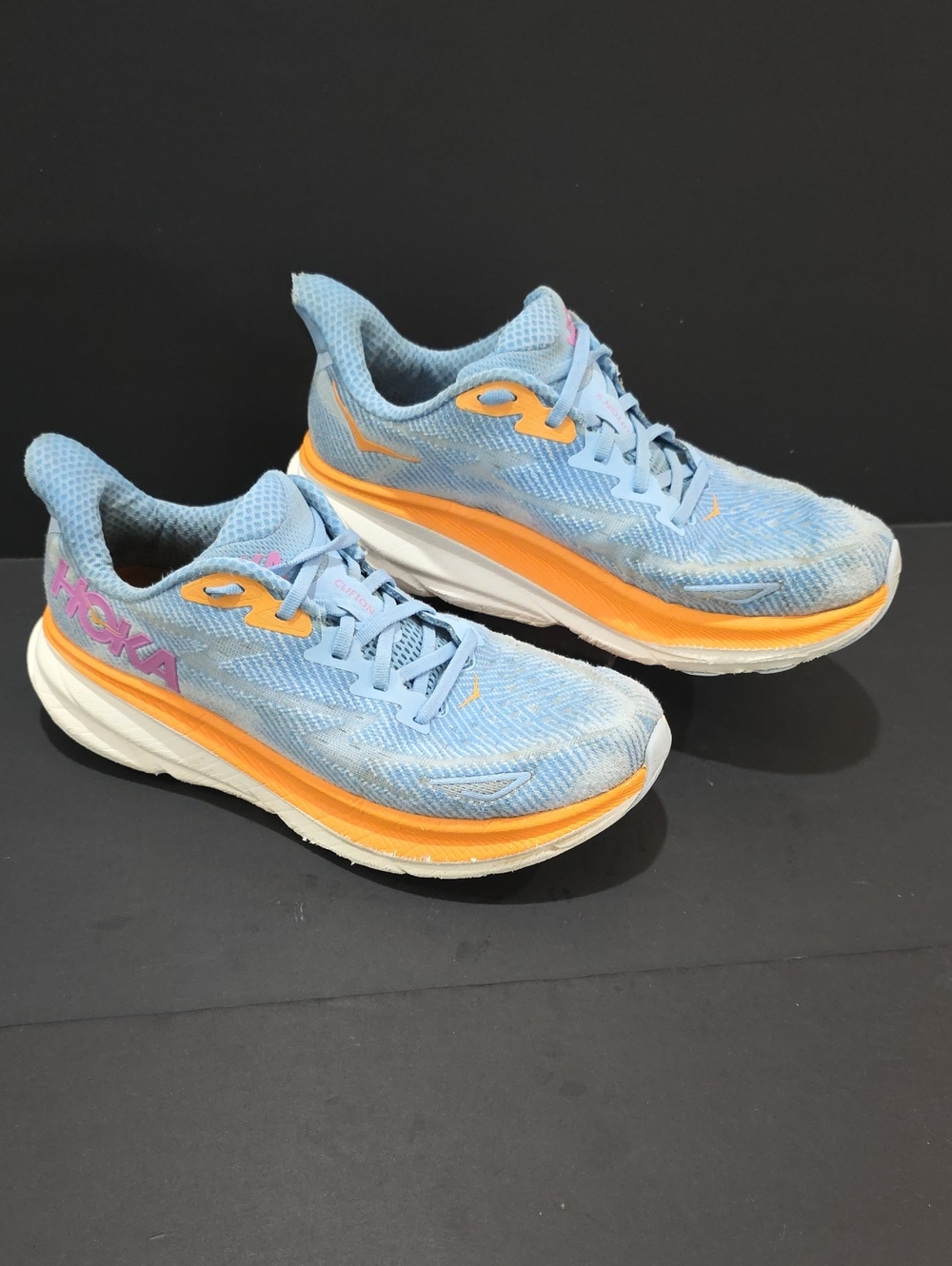 Hoka Clifton 9 Women's Blue Running Shoes with Orange and Pink Logo Size 9.5